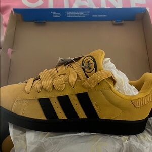 Adidas Men's Yellow and Black Sneakers
